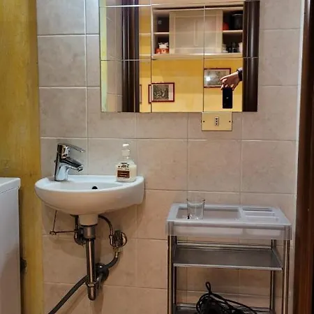 Porta Romana Small Studio Apartment *